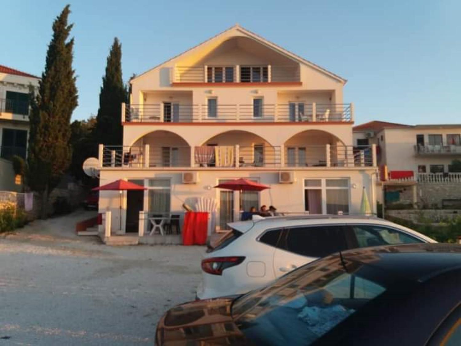 Vila Matej Ražanj Exteriör bild