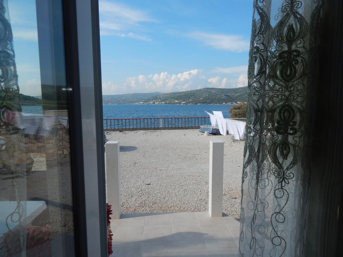 Vila Matej Ražanj Exteriör bild